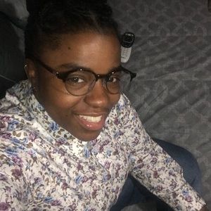 Meet your Posher, Nakia